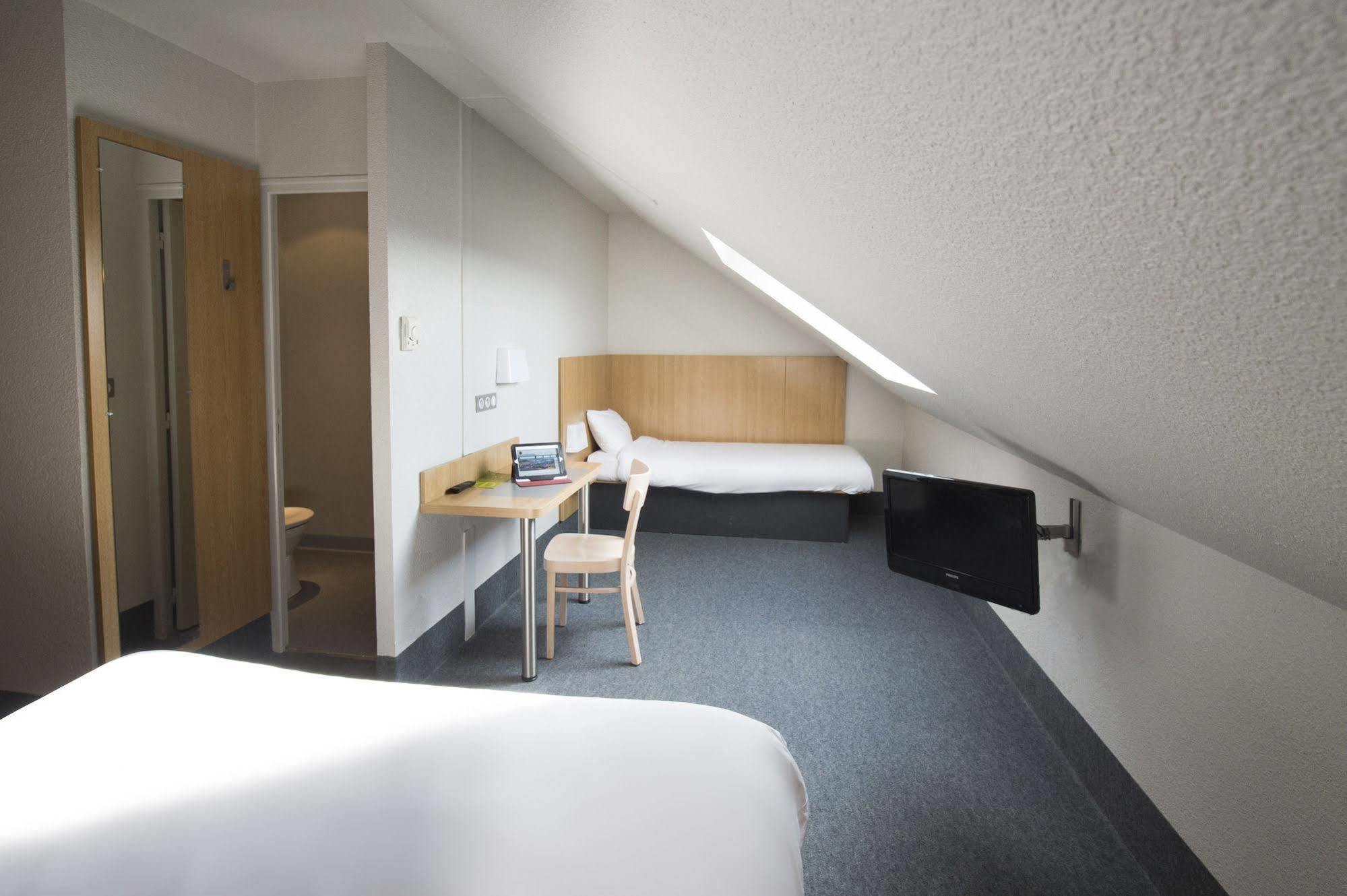 B&B Hotel Poitiers 3 Futuroscope 샤세노일 뒤 푸아투 외부 사진