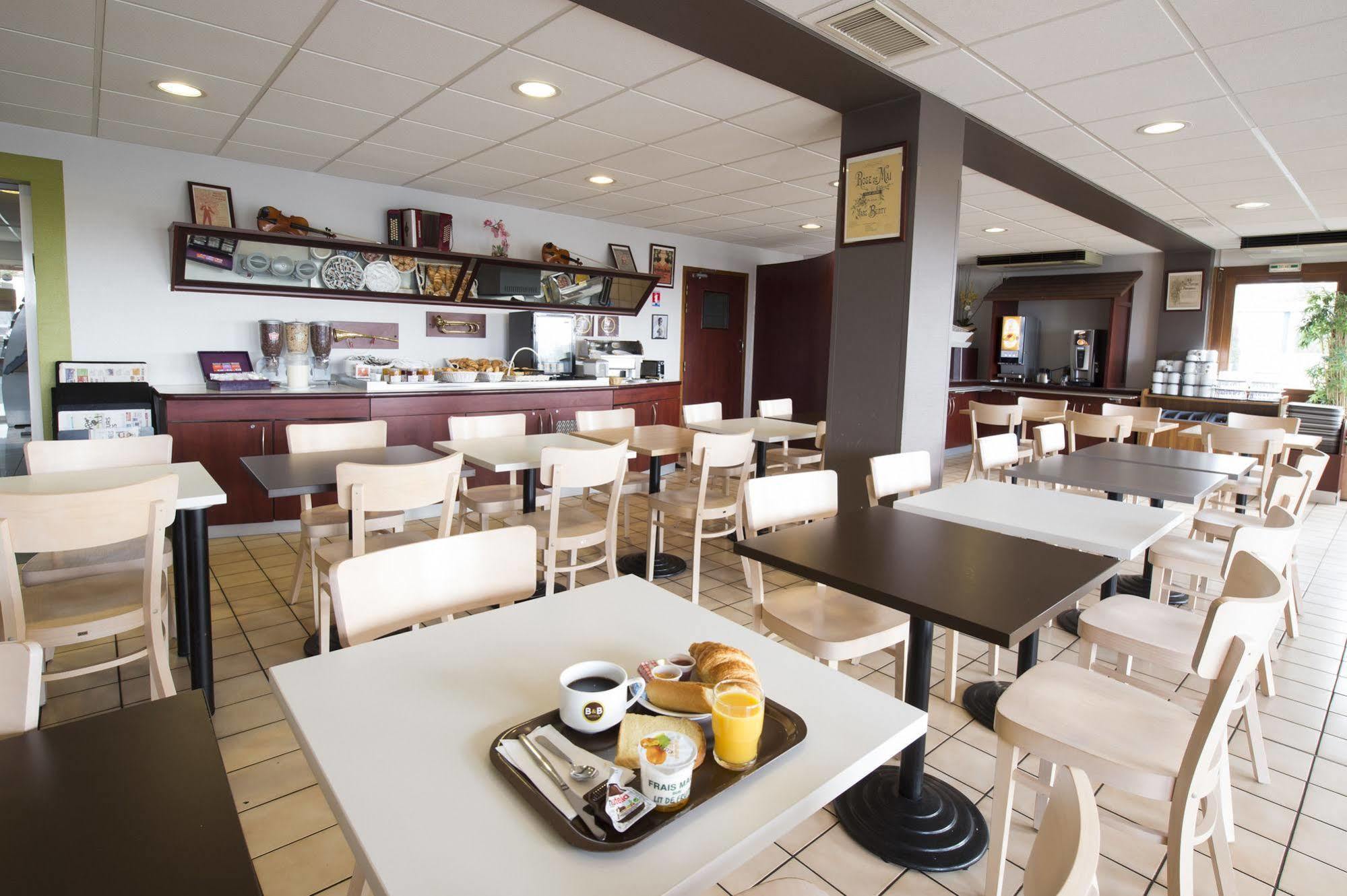 B&B Hotel Poitiers 3 Futuroscope 샤세노일 뒤 푸아투 외부 사진